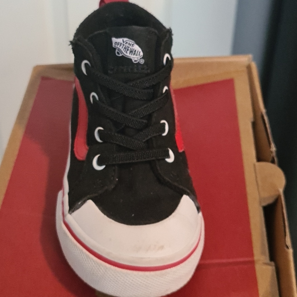 Vans sneakers - Picture 2 of 3